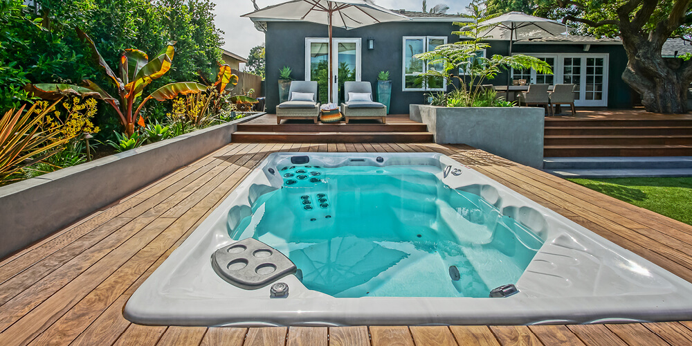 H2X Therapool D set into a deck.